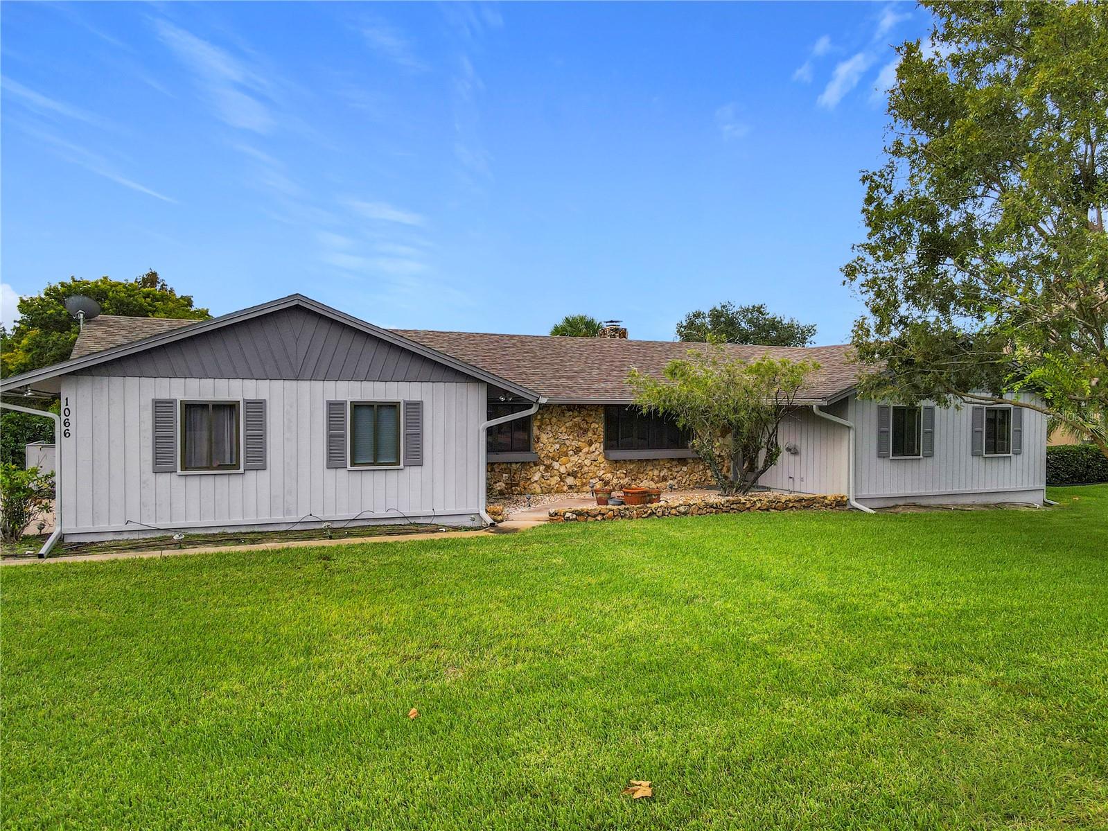 Single Family Residence em NEW SMYRNA BEACH, FL - Daniel Dourado