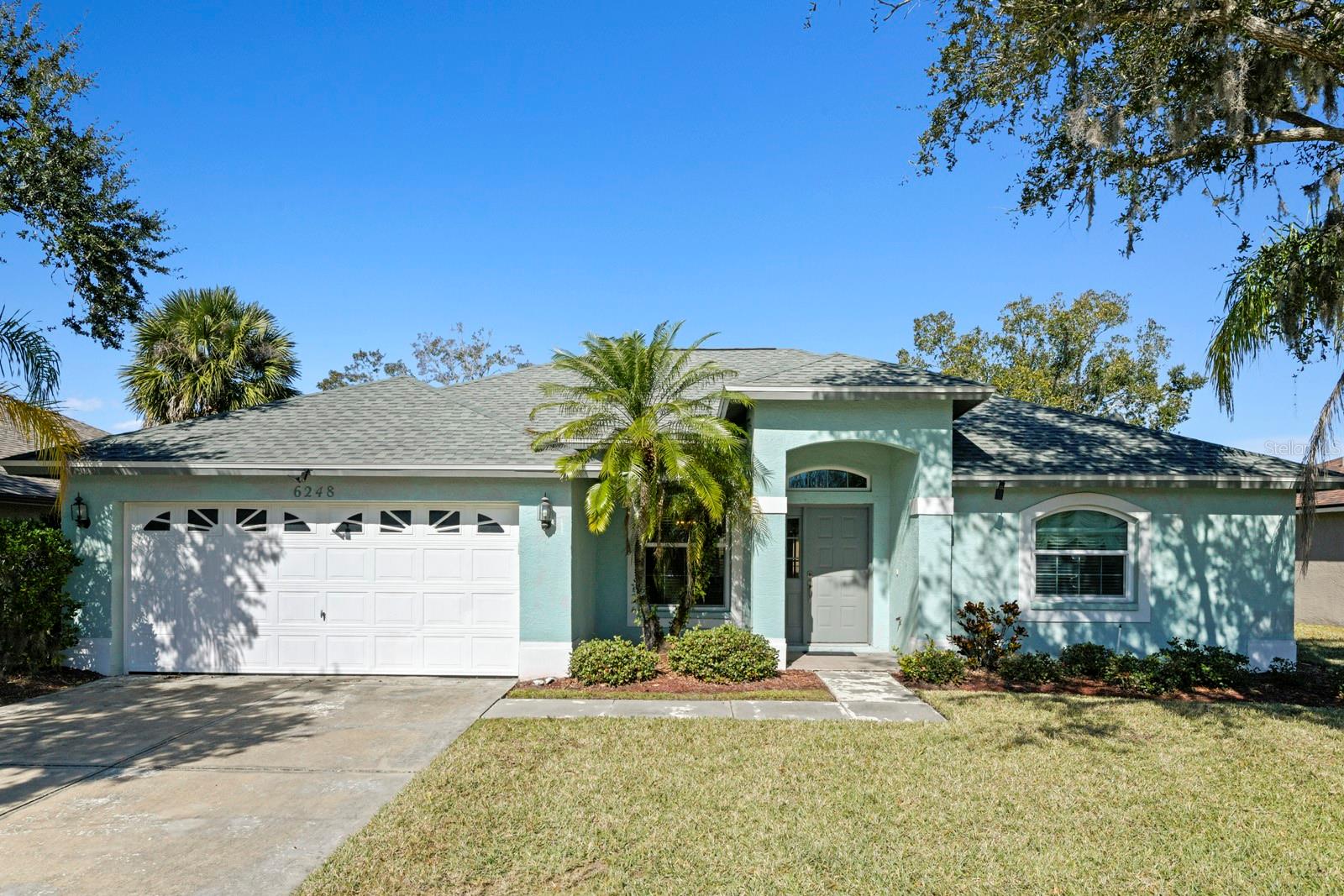 Single Family Residence in BRADENTON, FL - Daniel Dourado