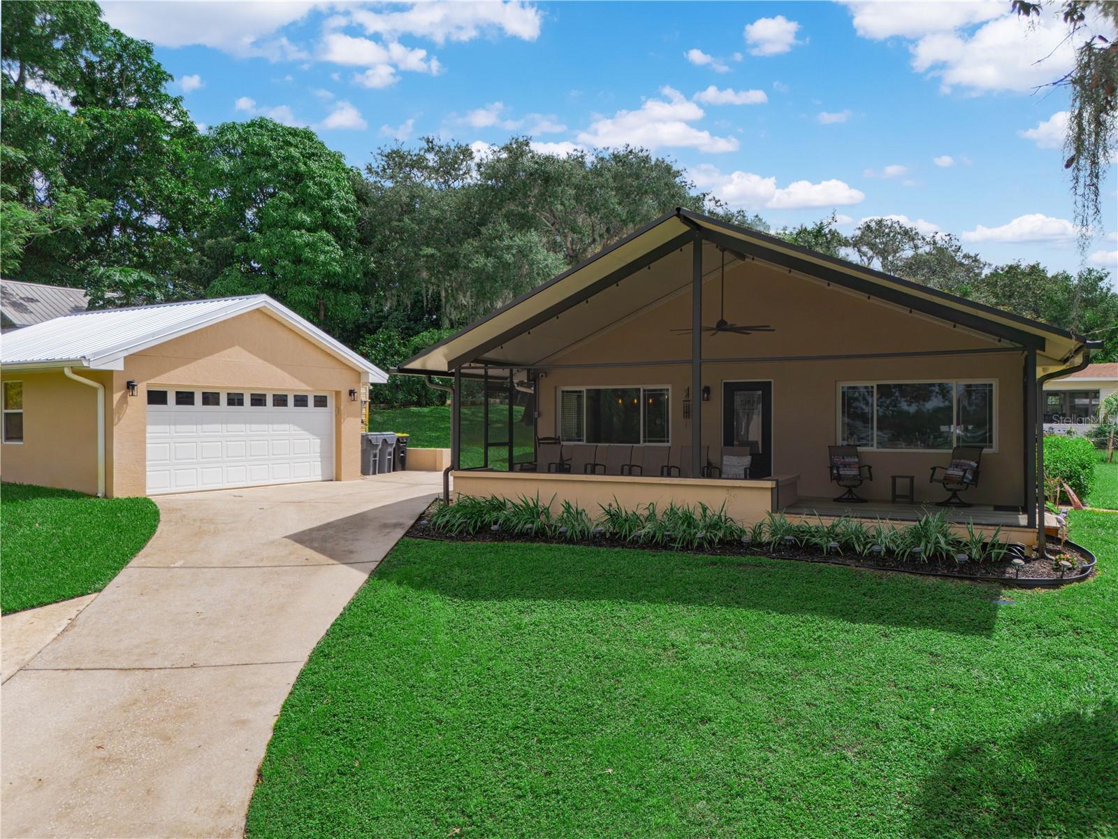 Single Family Residence em BABSON PARK, FL - Daniel Dourado