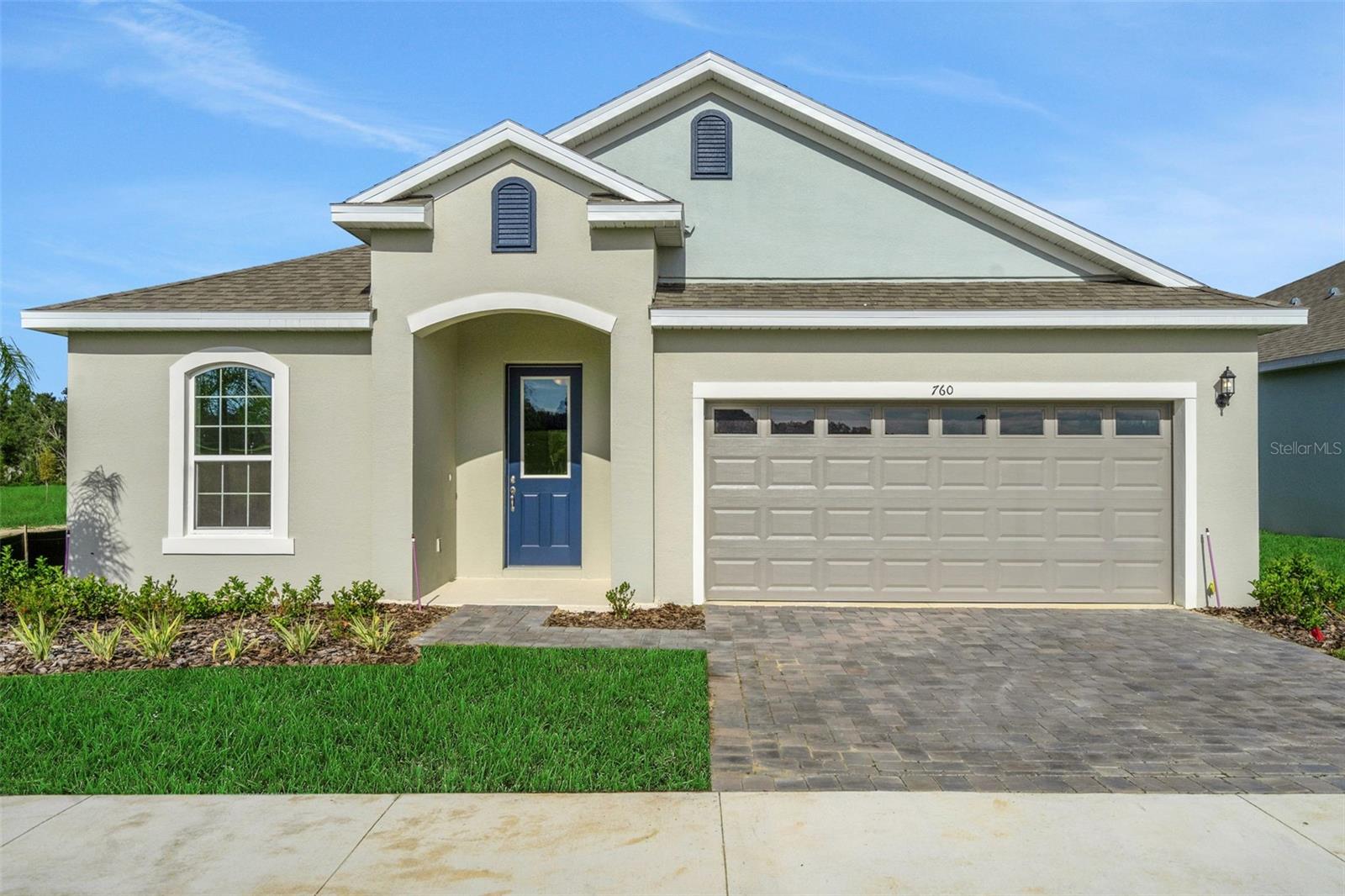 Single Family Residence in DELAND, FL - Daniel Dourado