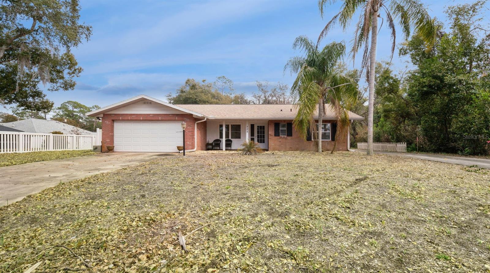 Single Family Residence in DEBARY, FL - Daniel Dourado