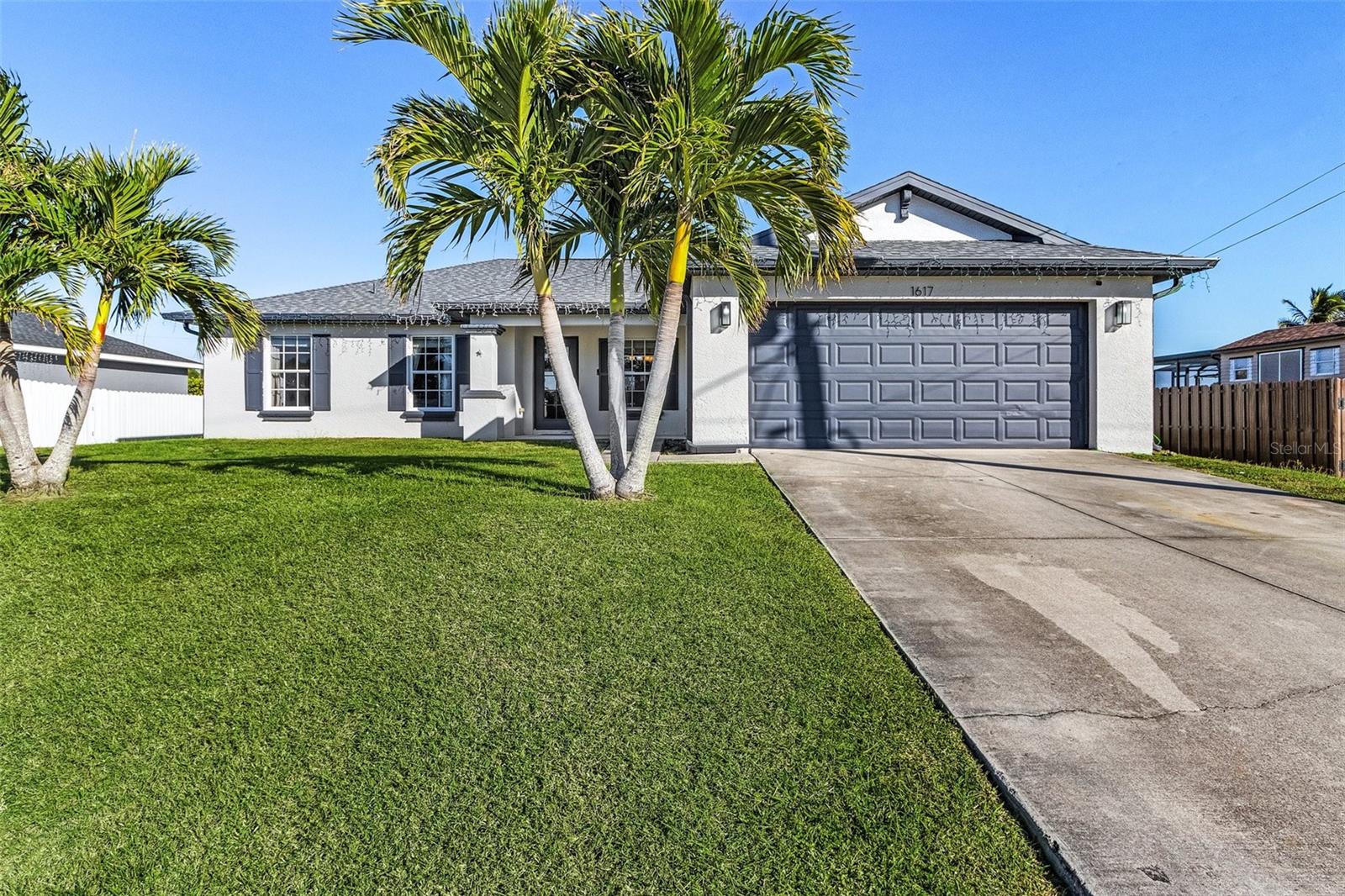Single Family Residence em CAPE CORAL, FL - Daniel Dourado