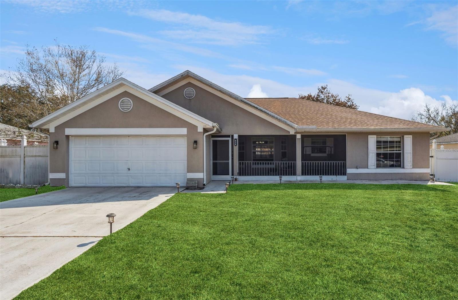 Single Family Residence em POINCIANA, FL - Daniel Dourado