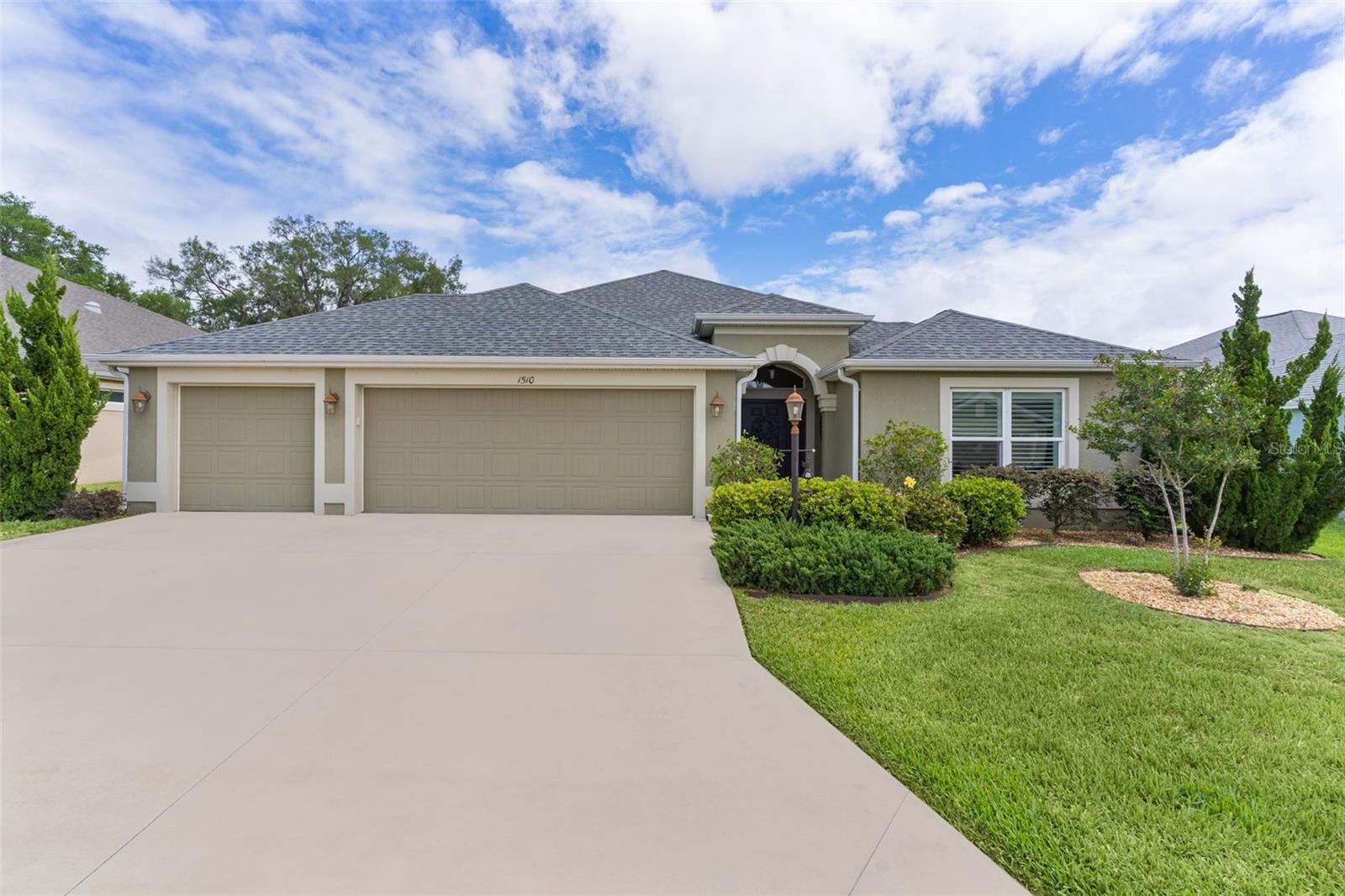Single Family Residence em THE VILLAGES, FL - Daniel Dourado
