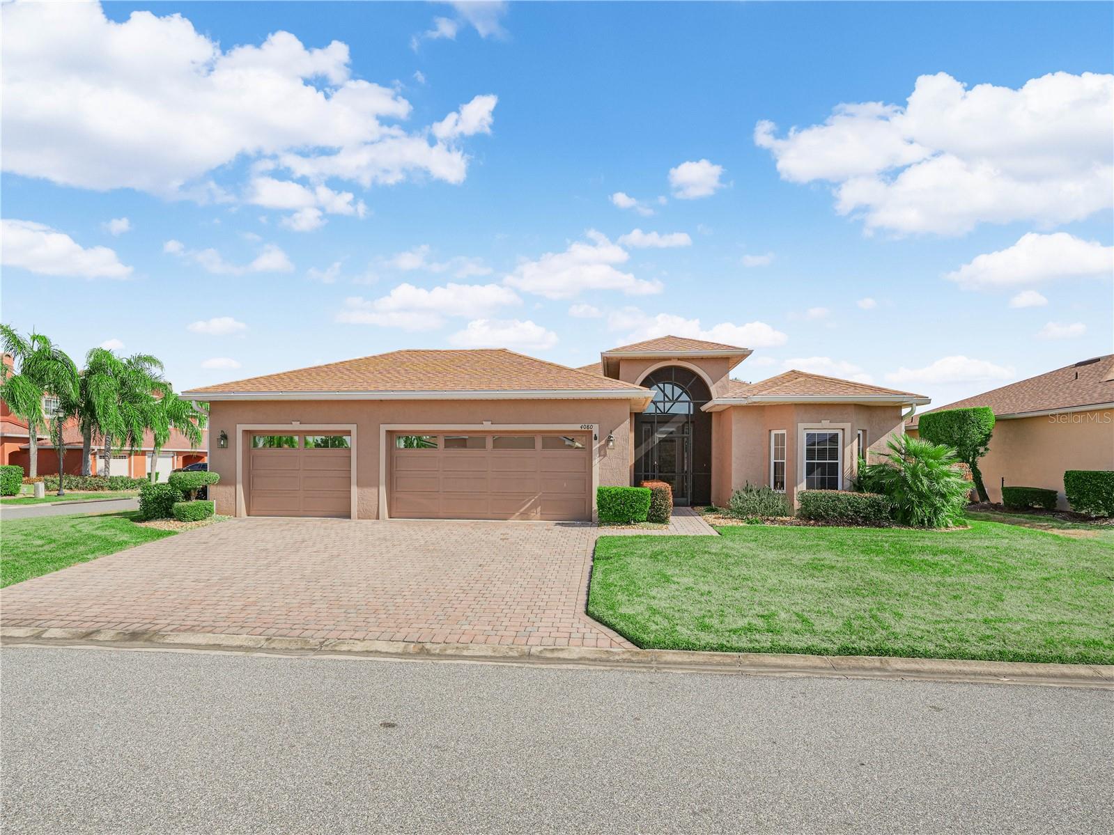 Single Family Residence em LAKE WALES, FL - Daniel Dourado