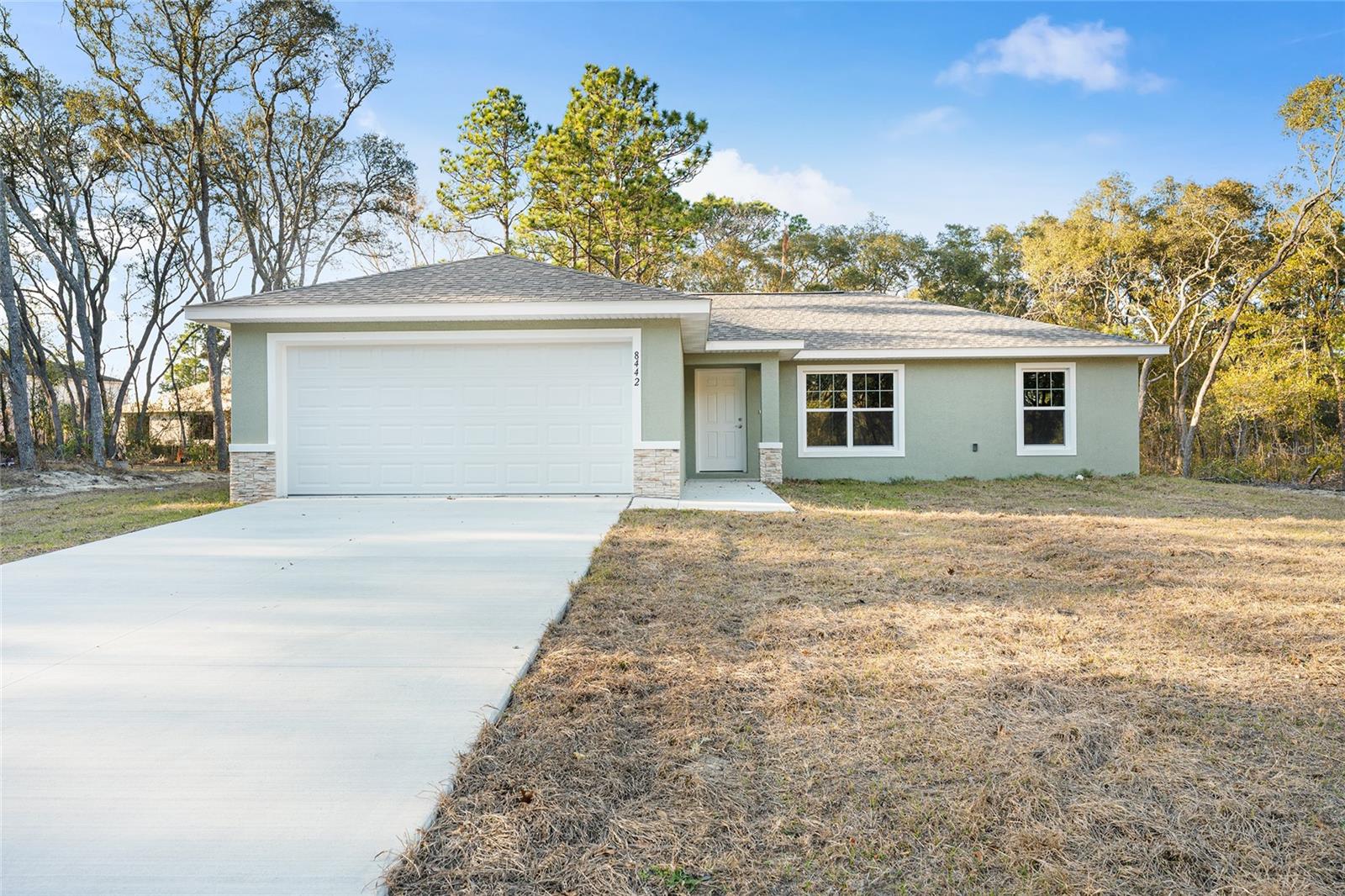 Single Family Residence in DUNNELLON, FL - Daniel Dourado