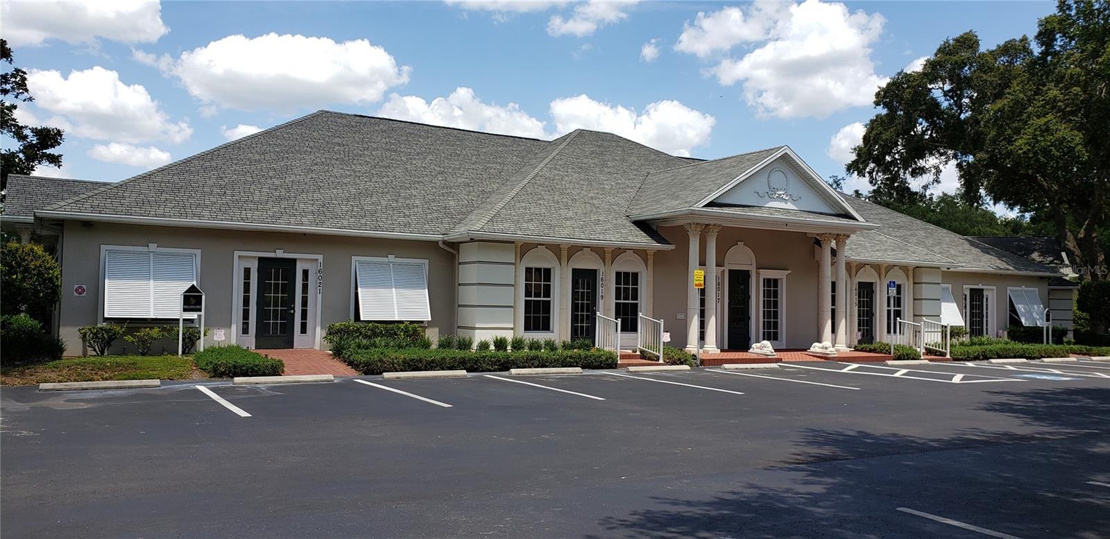 Office em LUTZ, FL - Daniel Dourado