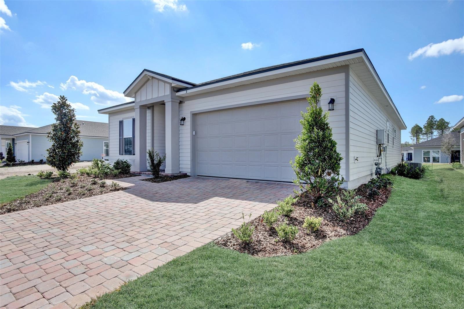 Single Family Residence in PALM COAST, FL - Daniel Dourado
