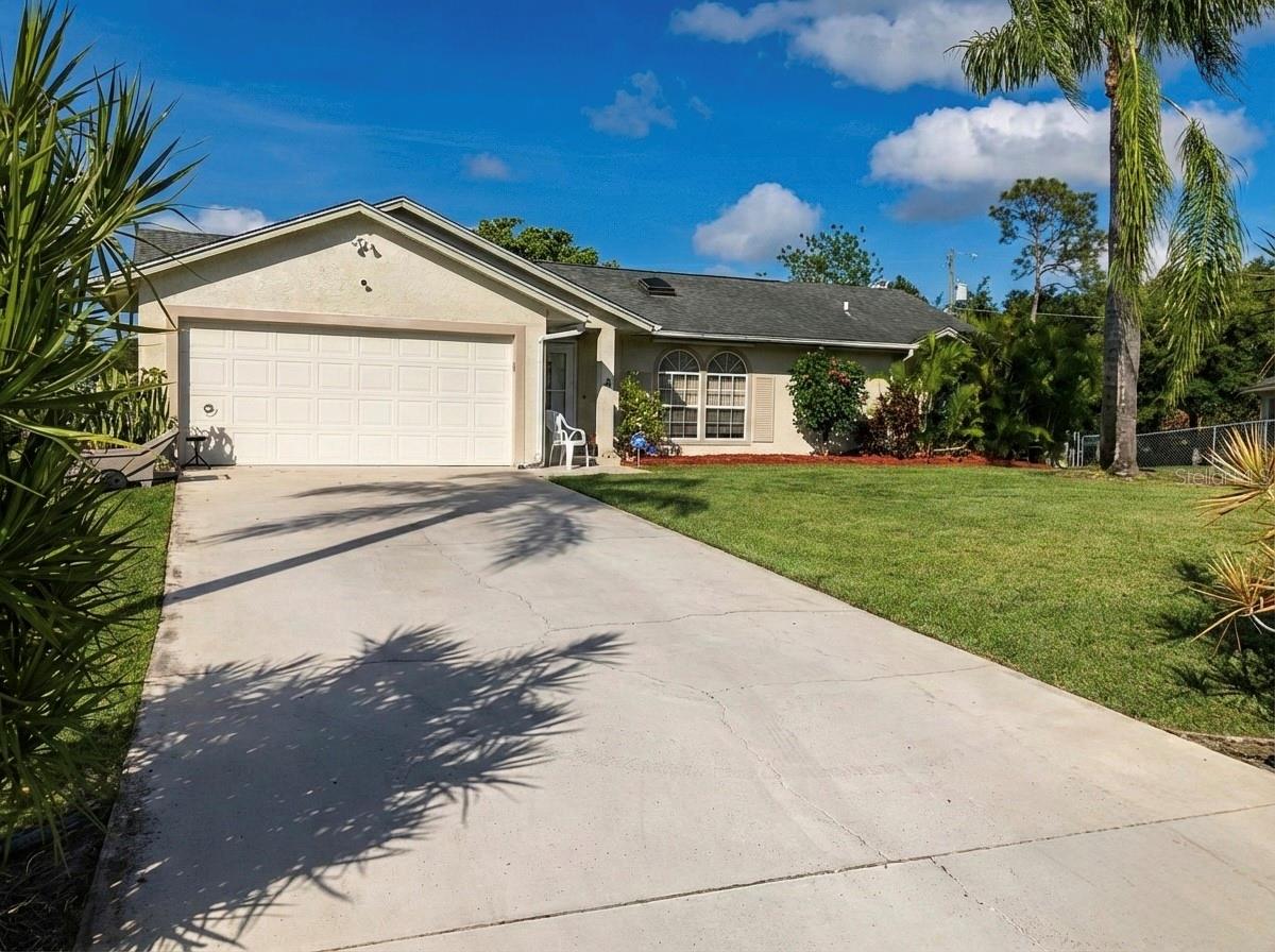 Single Family Residence in PORT ST LUCIE, FL - Daniel Dourado