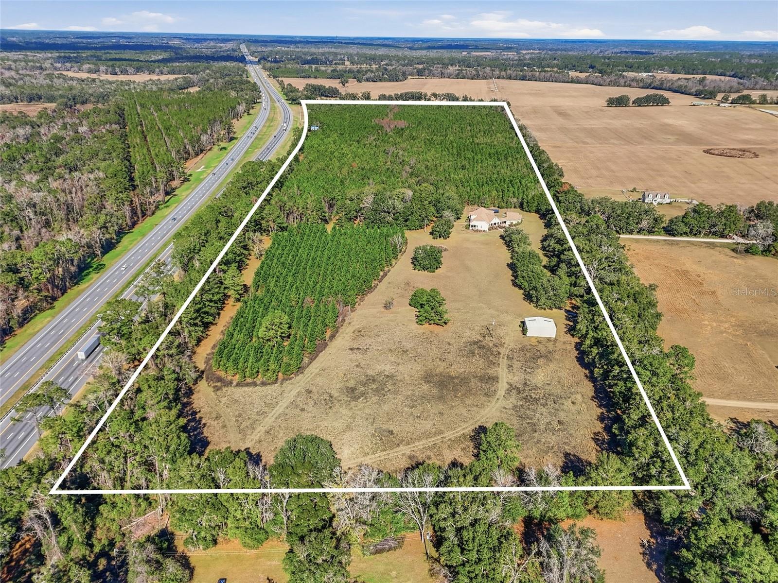 Single Family Residence em ALACHUA, FL - Daniel Dourado