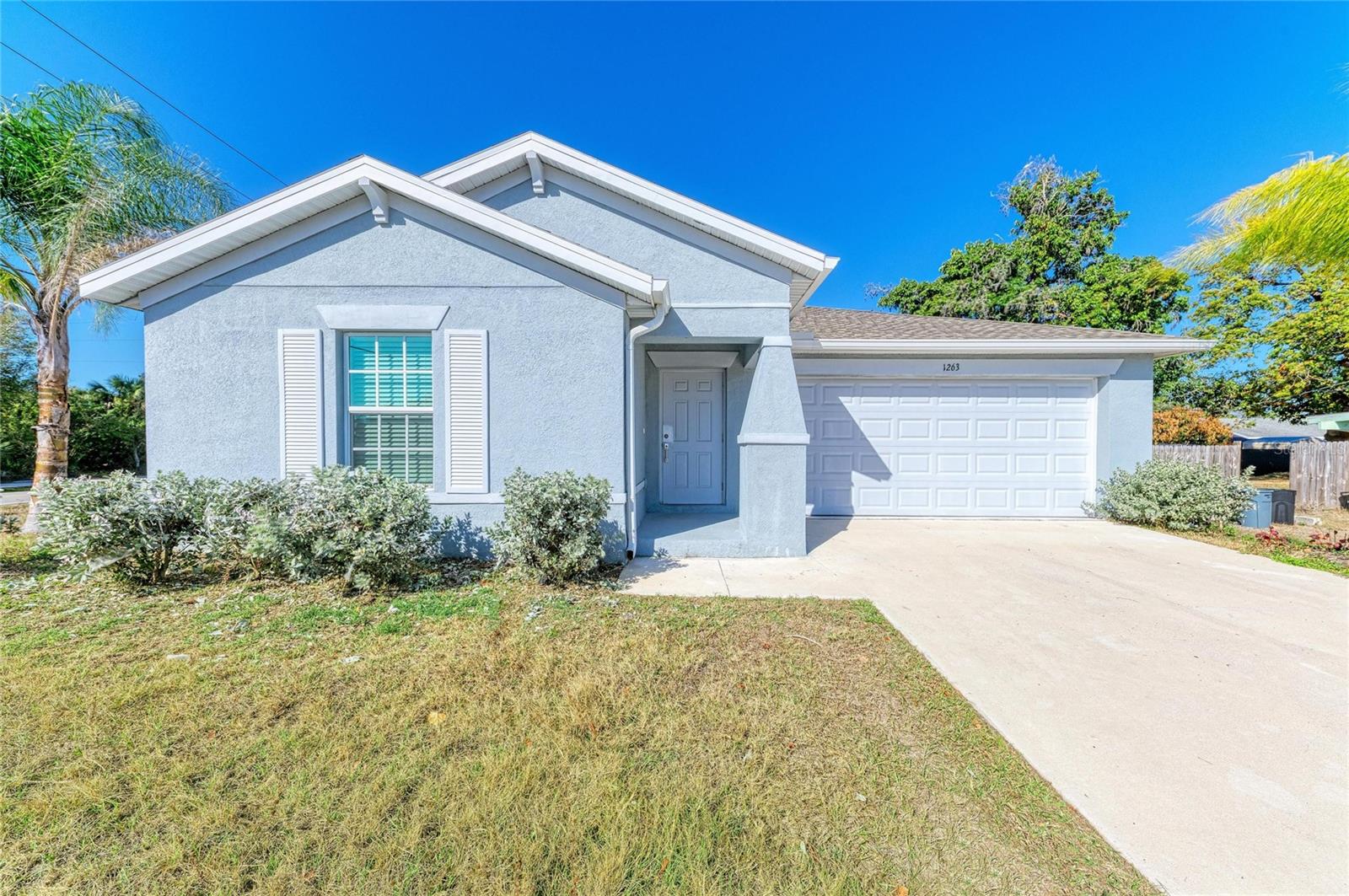 Single Family Residence in PORT CHARLOTTE, FL - Daniel Dourado