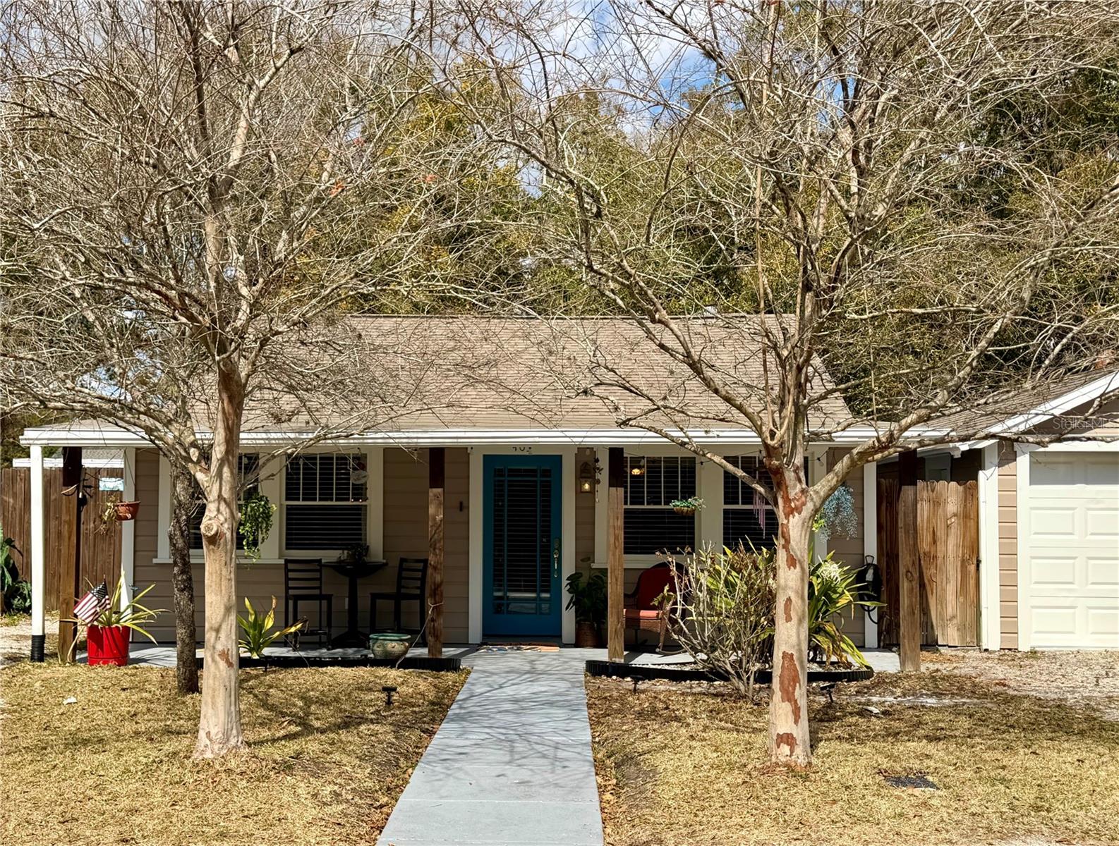 Single Family Residence in TAMPA, FL - Daniel Dourado