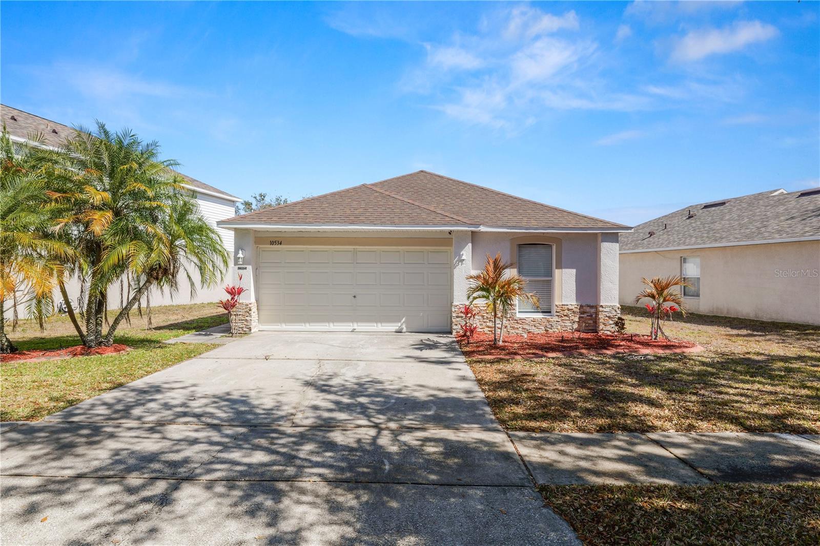 Single Family Residence in RIVERVIEW, FL - Daniel Dourado