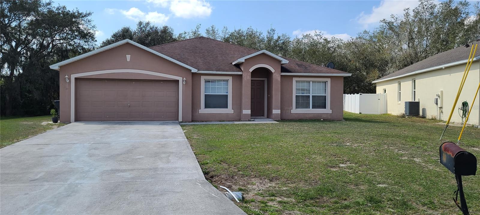 Single Family Residence em POINCIANA, FL - Daniel Dourado