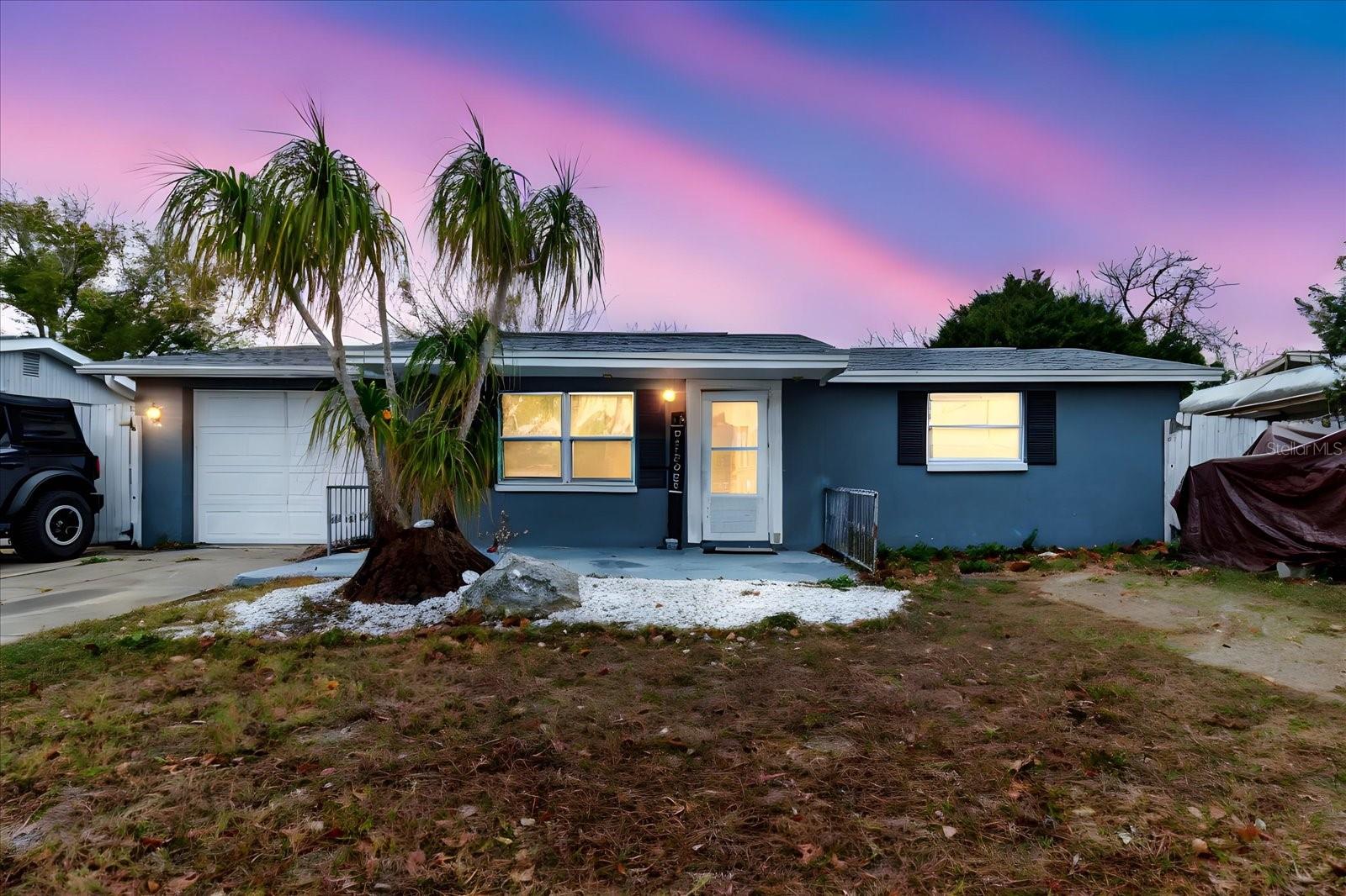 Single Family Residence in PORT RICHEY, FL - Daniel Dourado