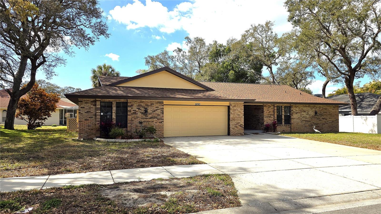 Single Family Residence in PALM HARBOR, FL - Daniel Dourado