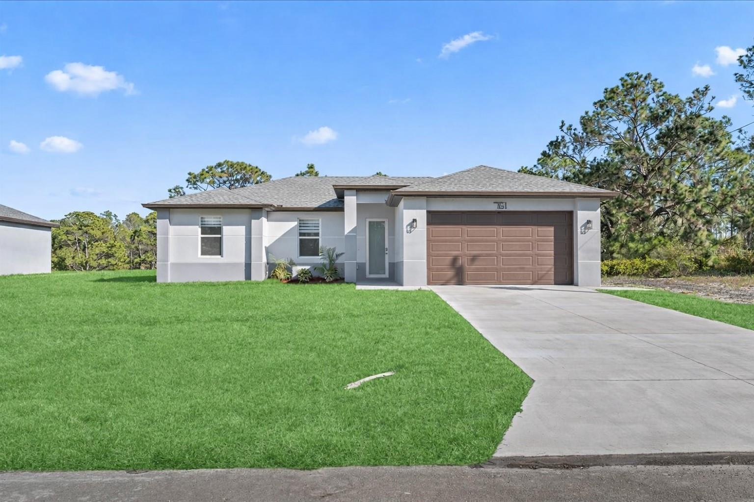 Single Family Residence in PORT CHARLOTTE, FL - Daniel Dourado