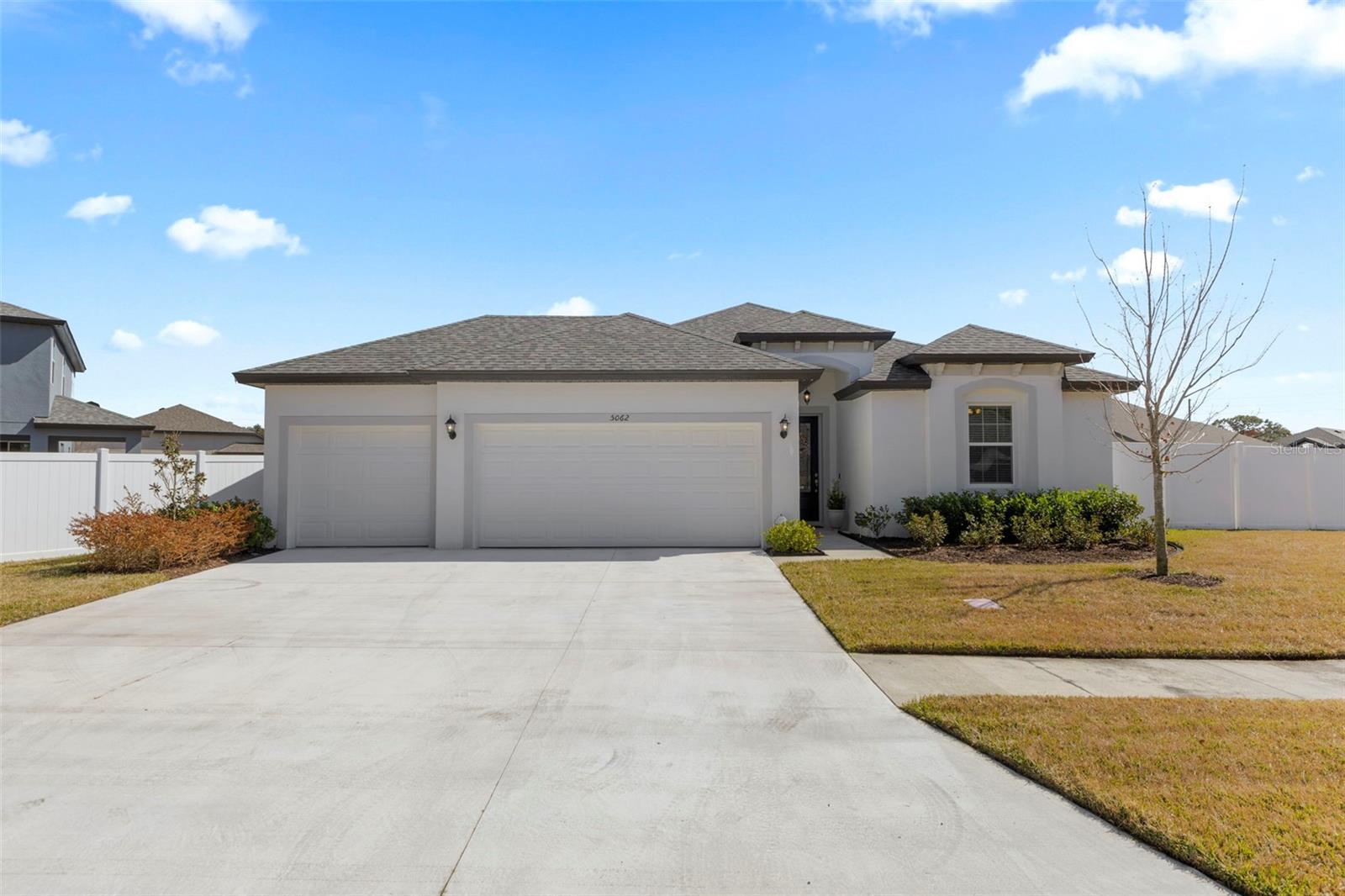 Single Family Residence em ZEPHYRHILLS, FL - Daniel Dourado