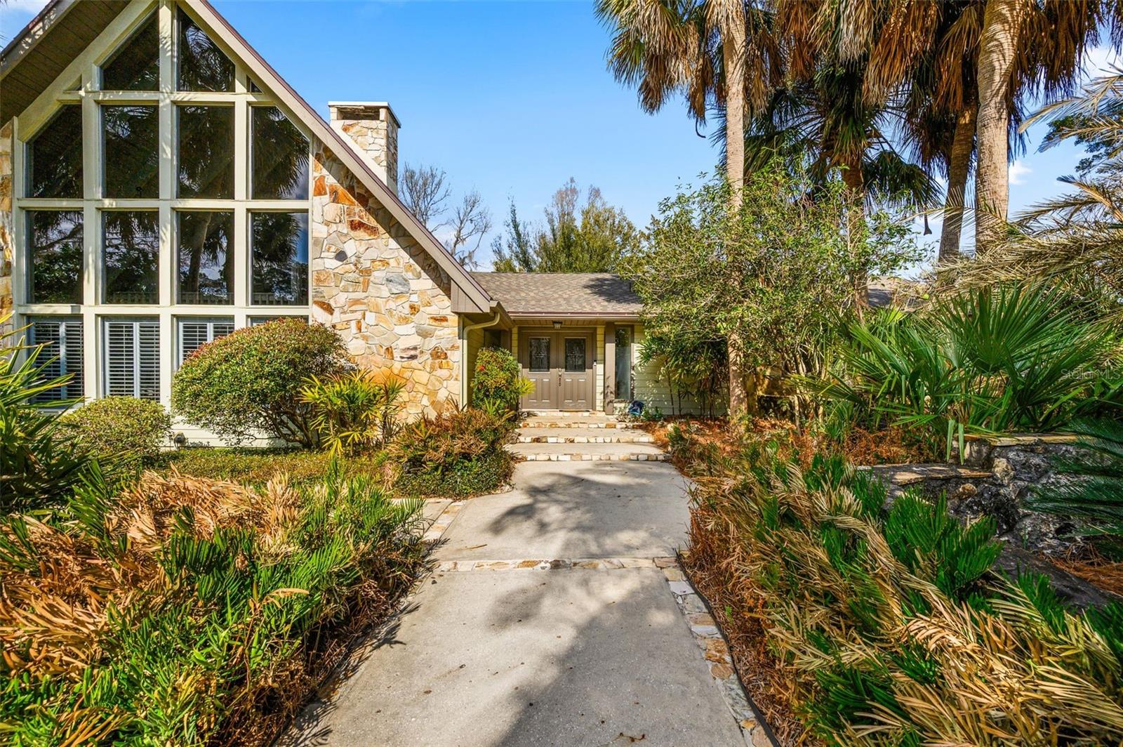 Single Family Residence in GAINESVILLE, FL - Daniel Dourado