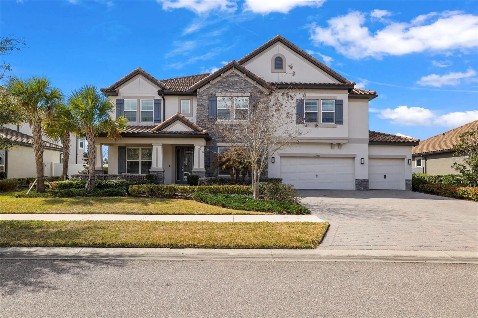 Single Family Residence in WESLEY CHAPEL, FL - Daniel Dourado