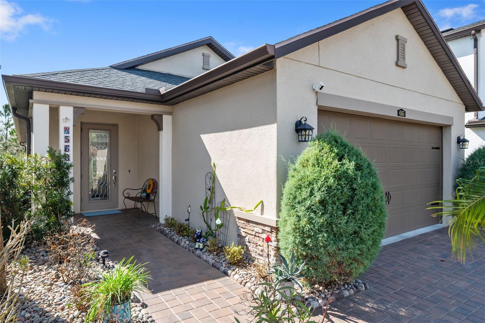 Single Family Residence in WESLEY CHAPEL, FL - Daniel Dourado
