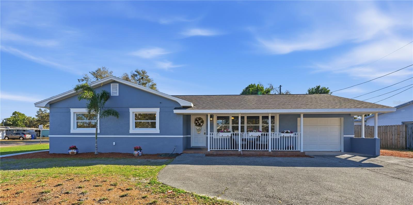 Single Family Residence em ST PETERSBURG, FL - Daniel Dourado