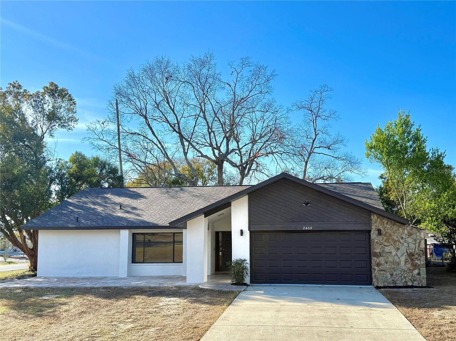 Single Family Residence em SPRING HILL, FL - Daniel Dourado