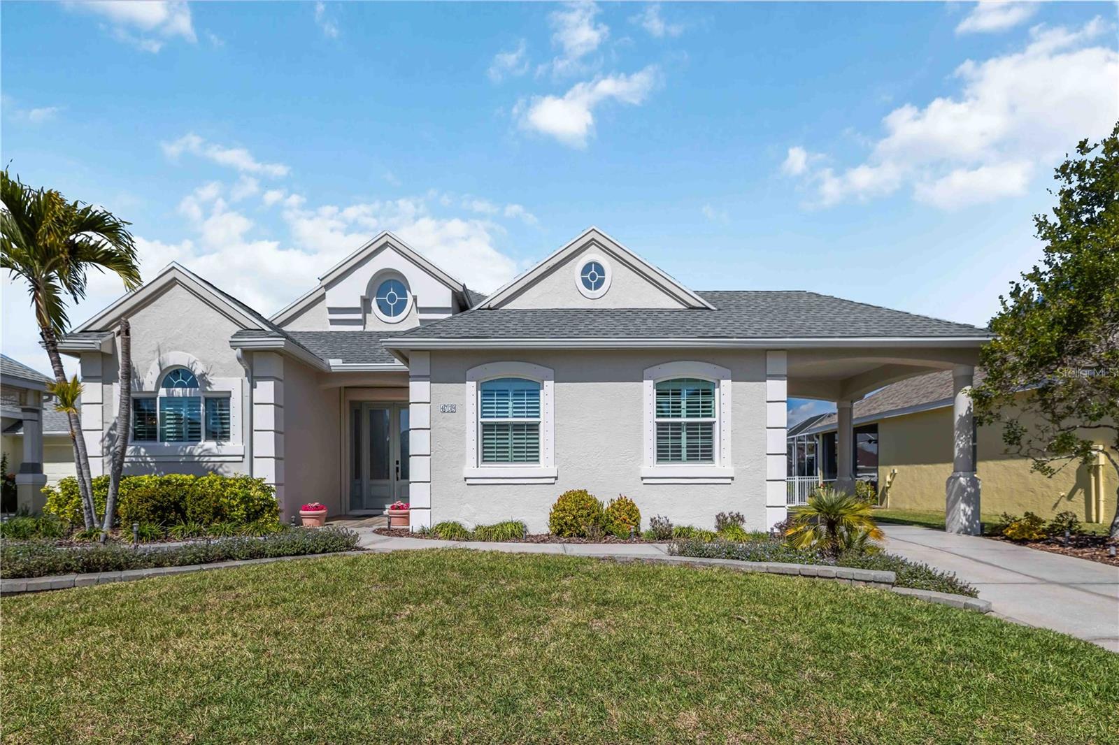 Single Family Residence in BRADENTON, FL - Daniel Dourado