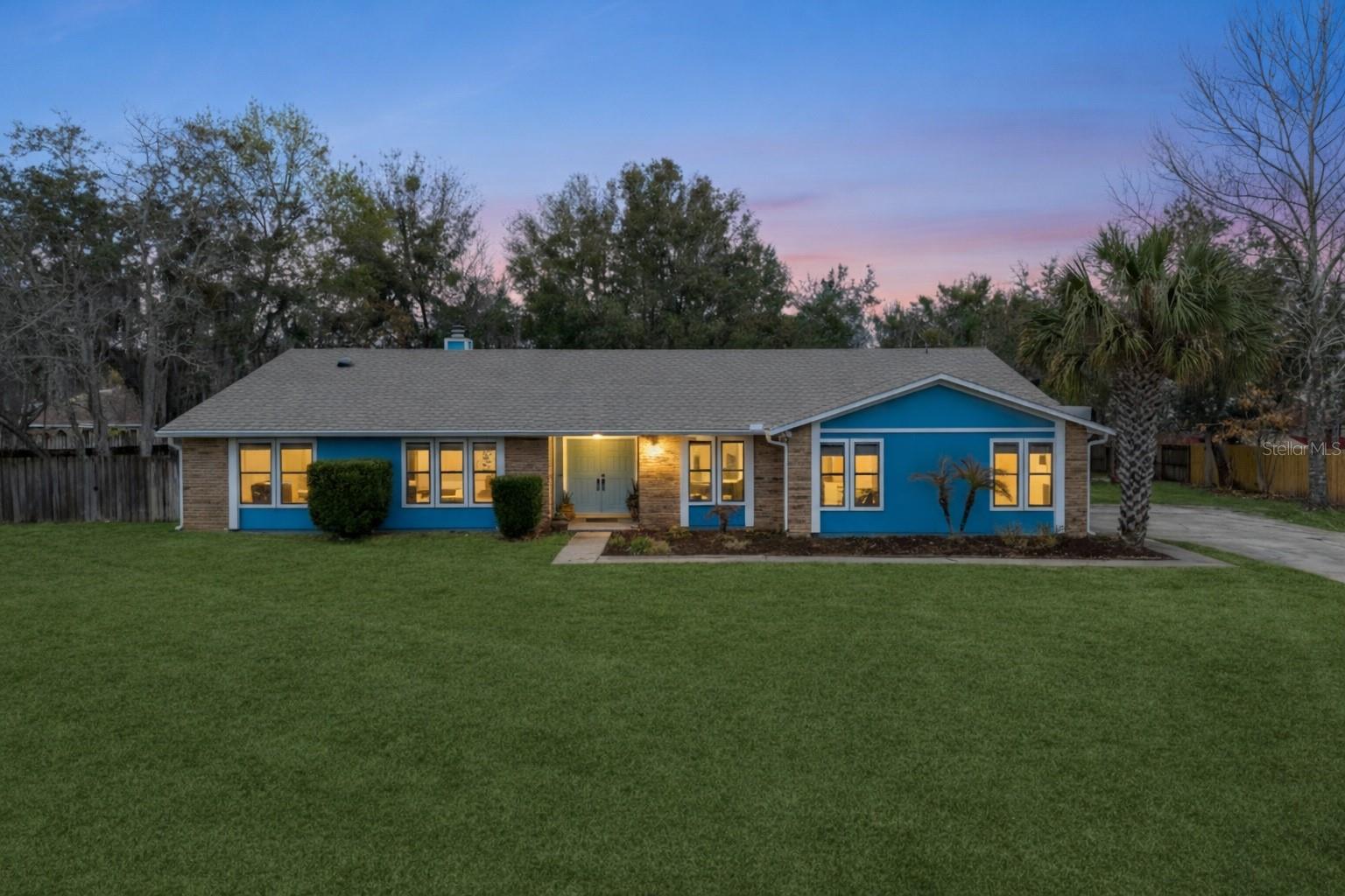 Single Family Residence em DEBARY, FL - Daniel Dourado