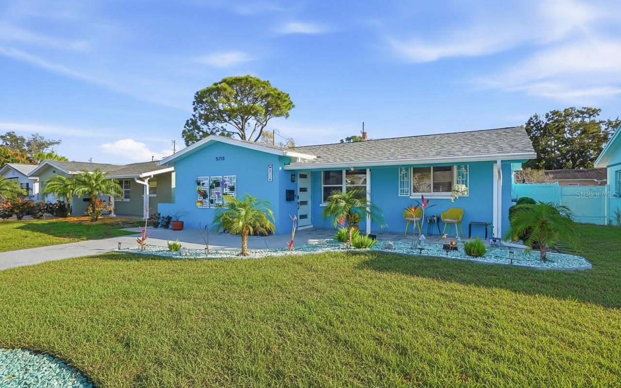 Single Family Residence em ST PETERSBURG, FL - Daniel Dourado