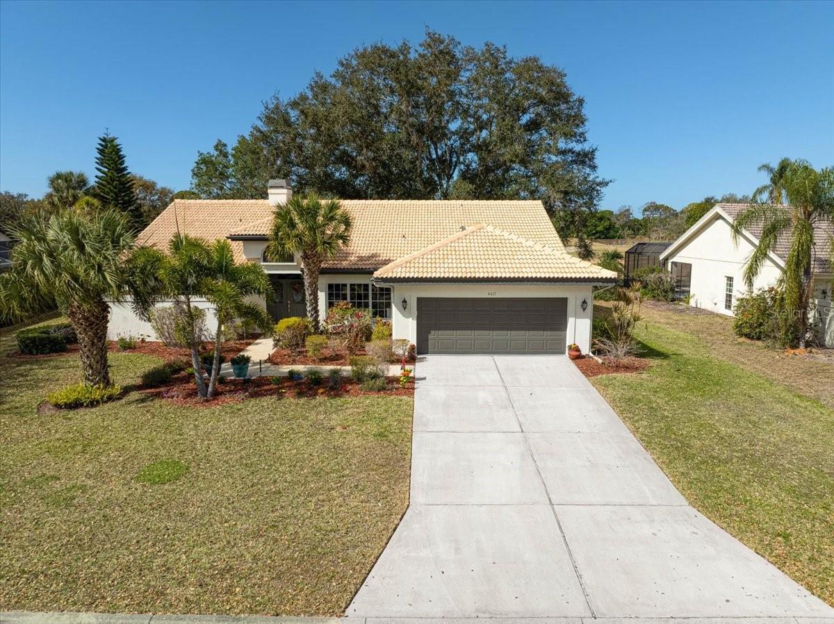 Single Family Residence in SARASOTA, FL - Daniel Dourado