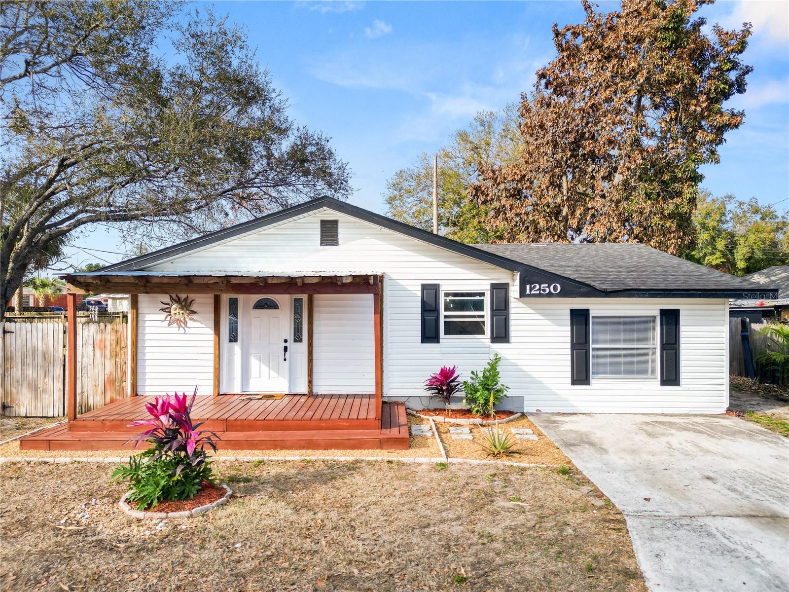 Single Family Residence in LAKELAND, FL - Daniel Dourado