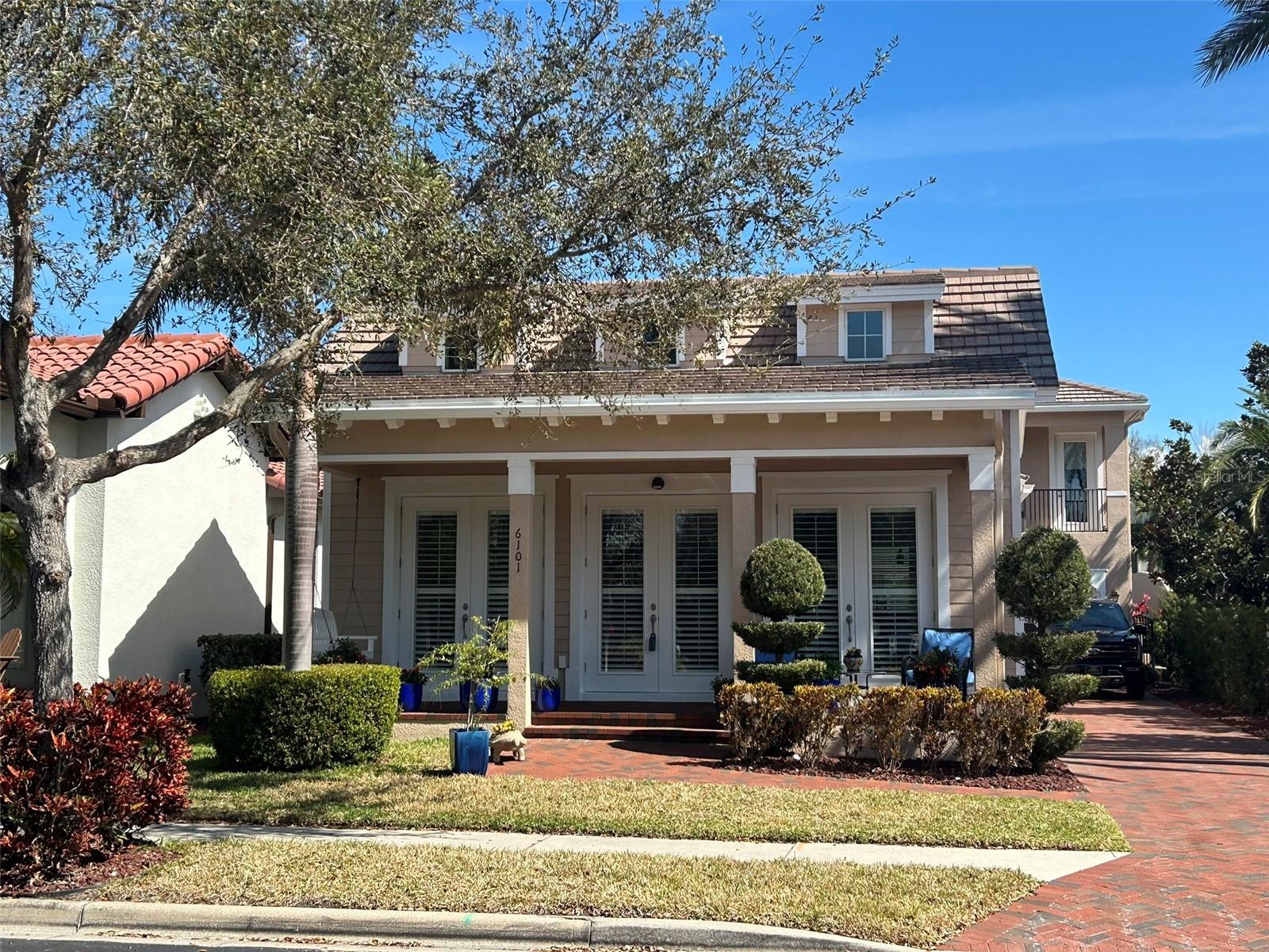 Single Family Residence in TAMPA, FL - Daniel Dourado