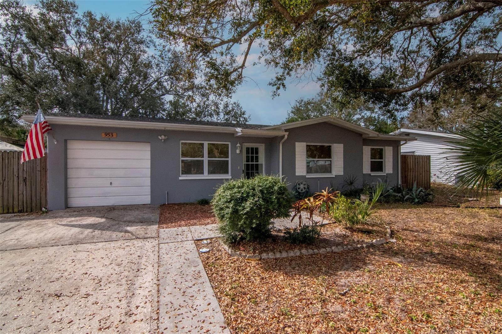 Single Family Residence em DUNEDIN, FL - Daniel Dourado