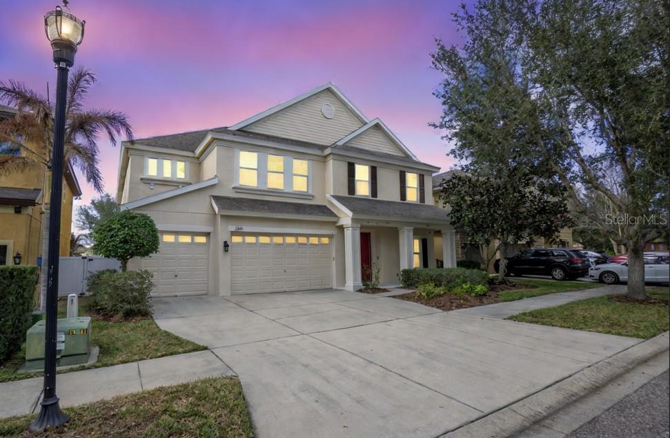 Single Family Residence in RIVERVIEW, FL - Daniel Dourado