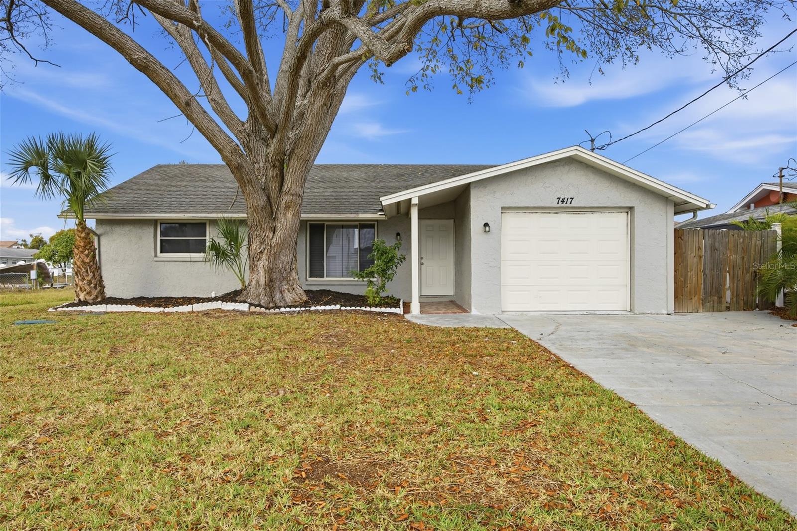 Single Family Residence em HUDSON, FL - Daniel Dourado