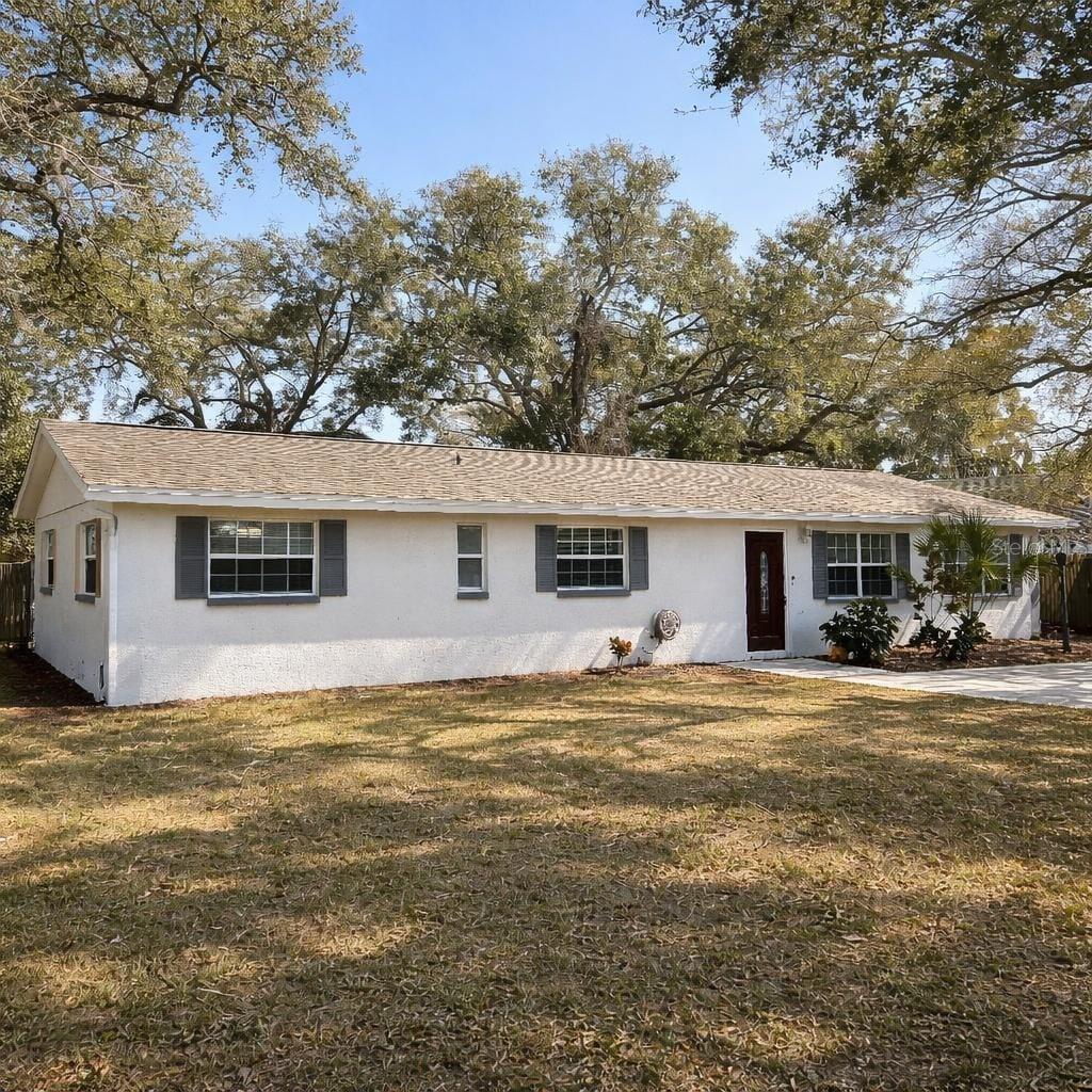 Single Family Residence em CLEARWATER, FL - Daniel Dourado