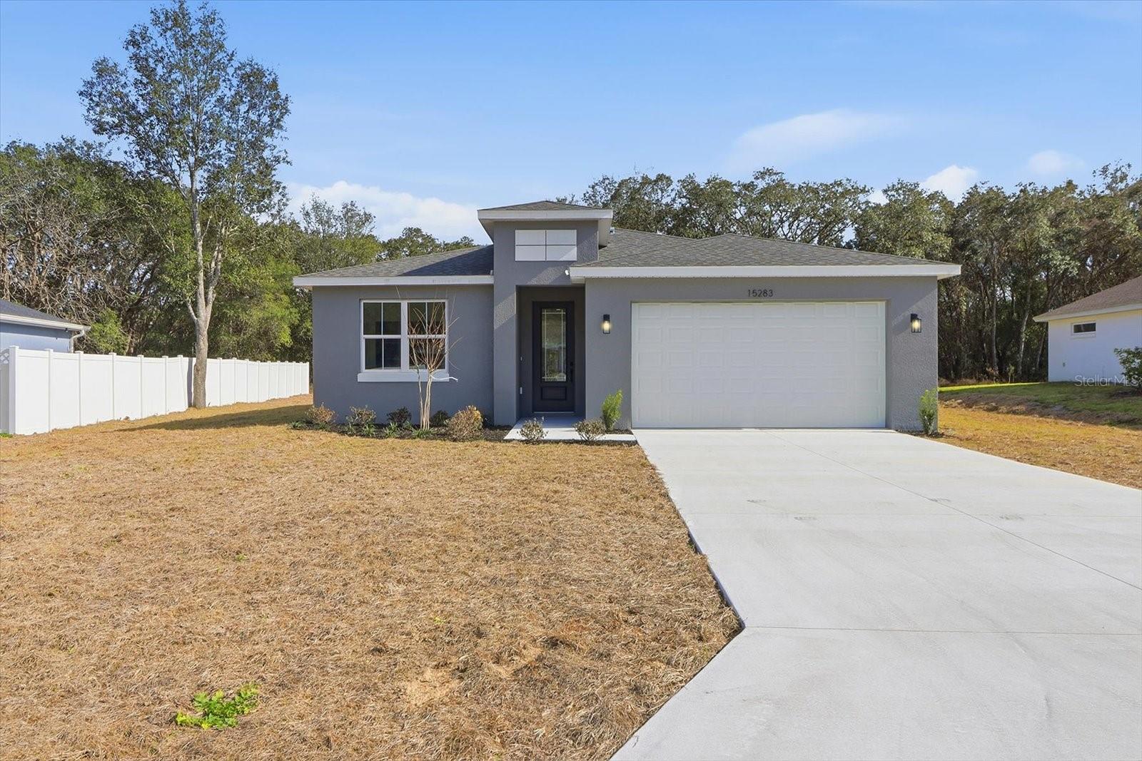 Single Family Residence in OCALA, FL - Daniel Dourado