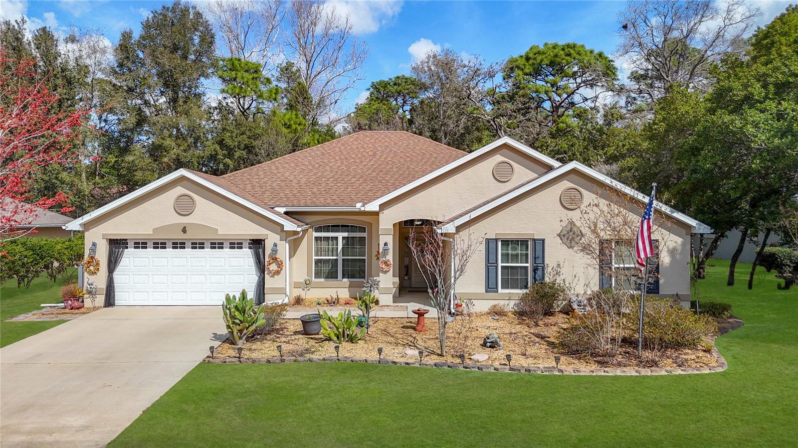 Single Family Residence em HOMOSASSA, FL - Daniel Dourado