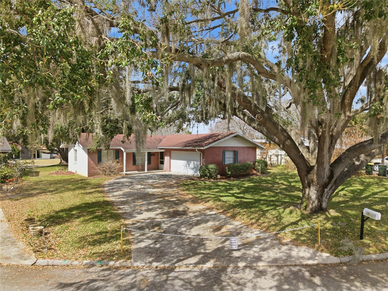 Single Family Residence em CLERMONT, FL - Daniel Dourado