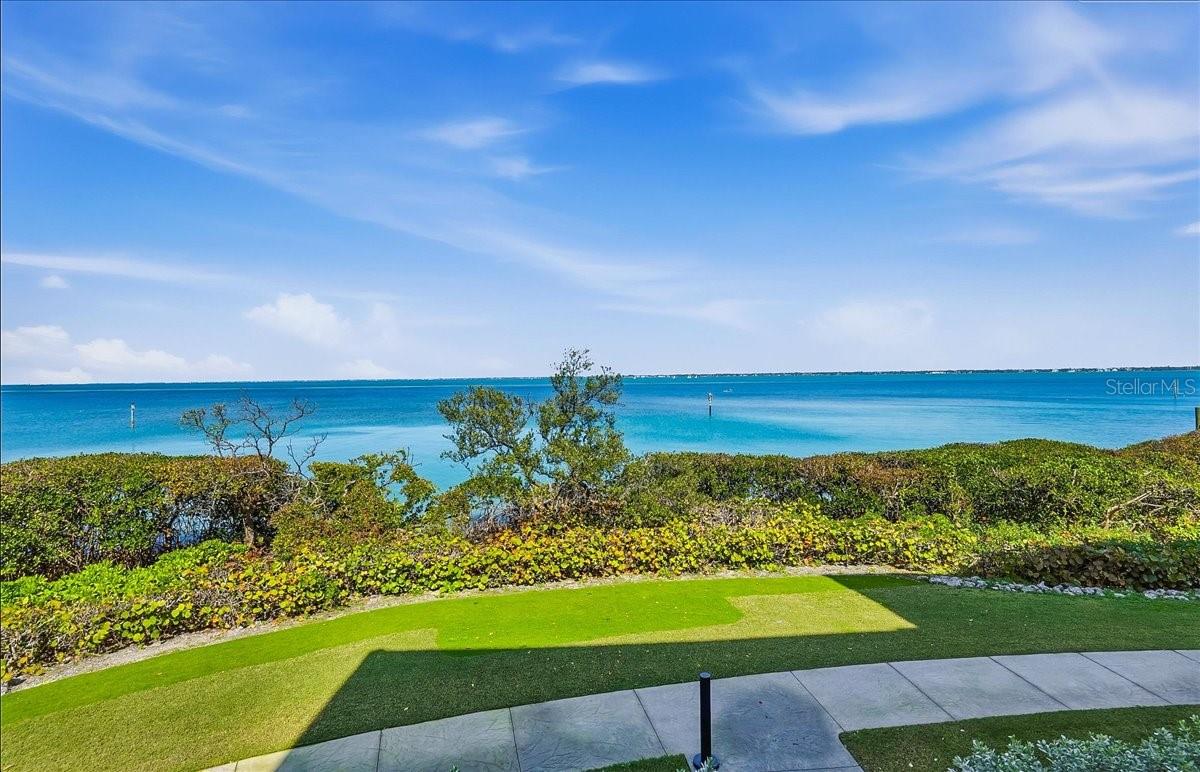 Condominium in LONGBOAT KEY, FL - Daniel Dourado
