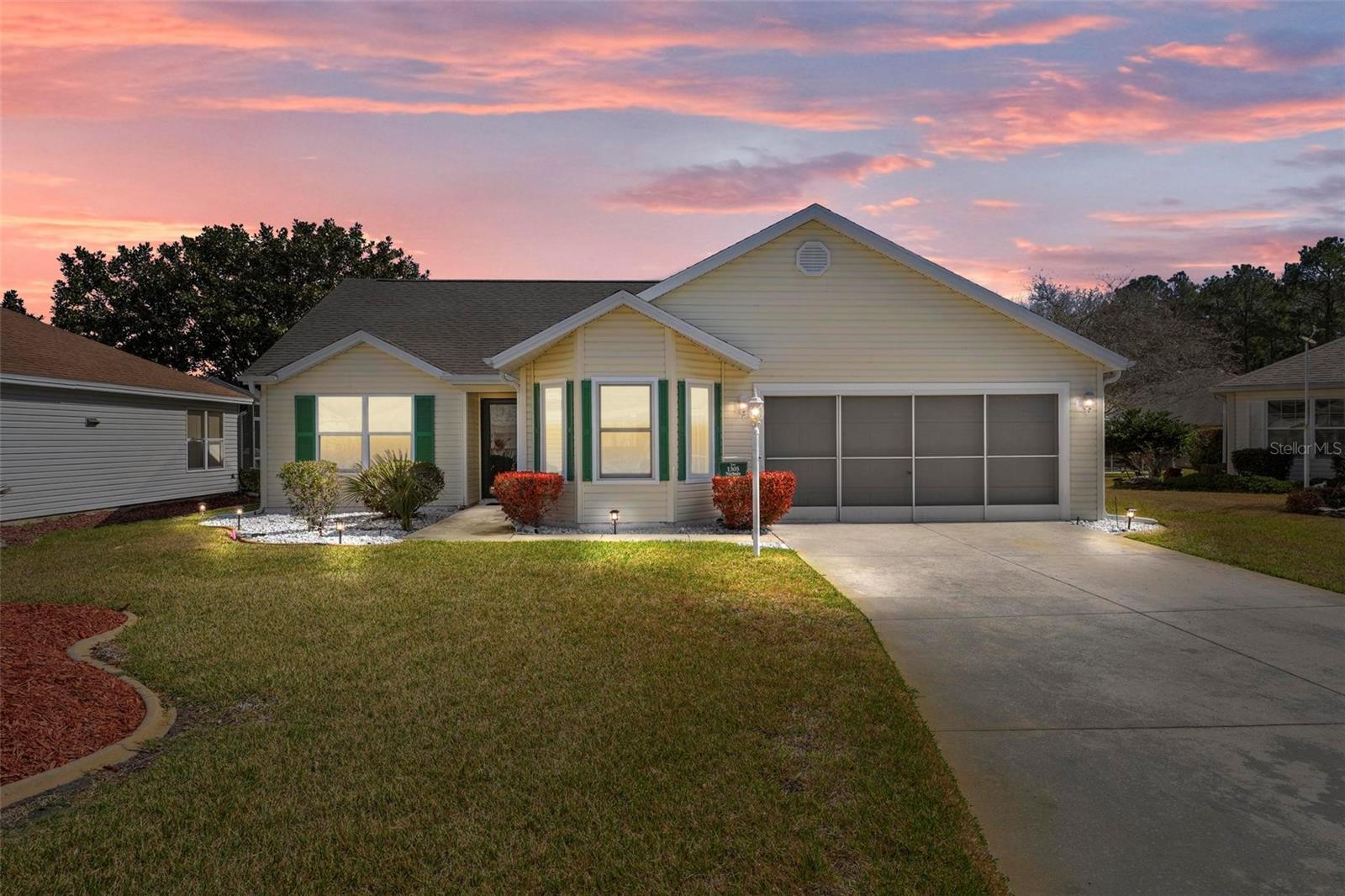 Single Family Residence in THE VILLAGES, FL - Daniel Dourado