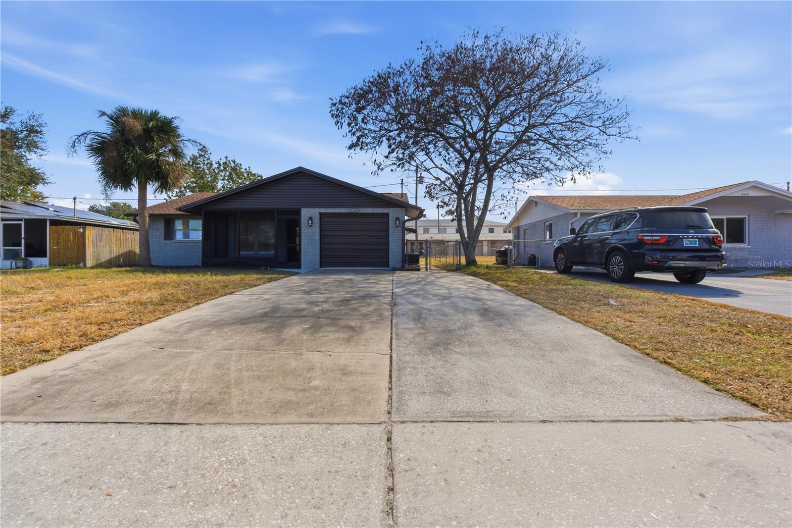 Single Family Residence in NEW PORT RICHEY, FL - Daniel Dourado