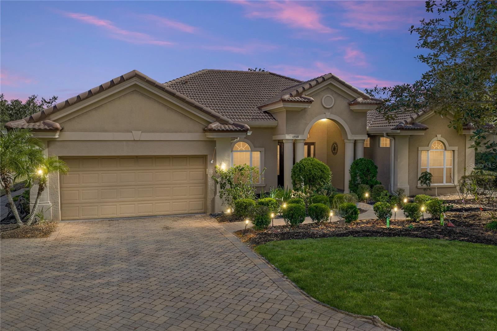 Single Family Residence in DADE CITY, FL - Daniel Dourado