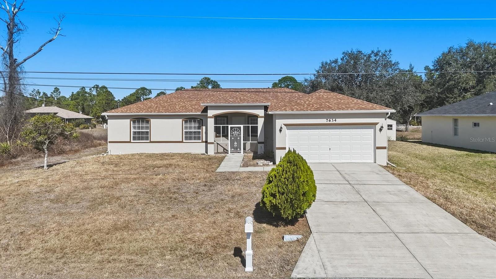 Single Family Residence em NORTH PORT, FL - Daniel Dourado