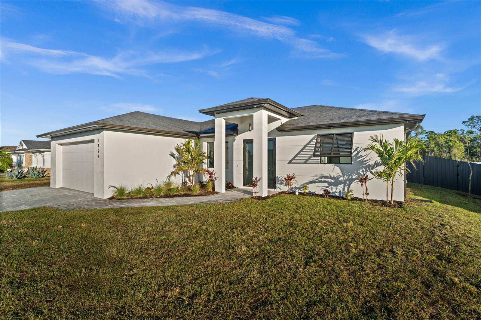 Single Family Residence em CAPE CORAL, FL - Daniel Dourado