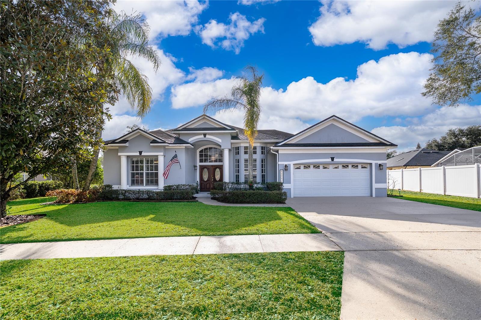 Single Family Residence in OVIEDO, FL - Daniel Dourado