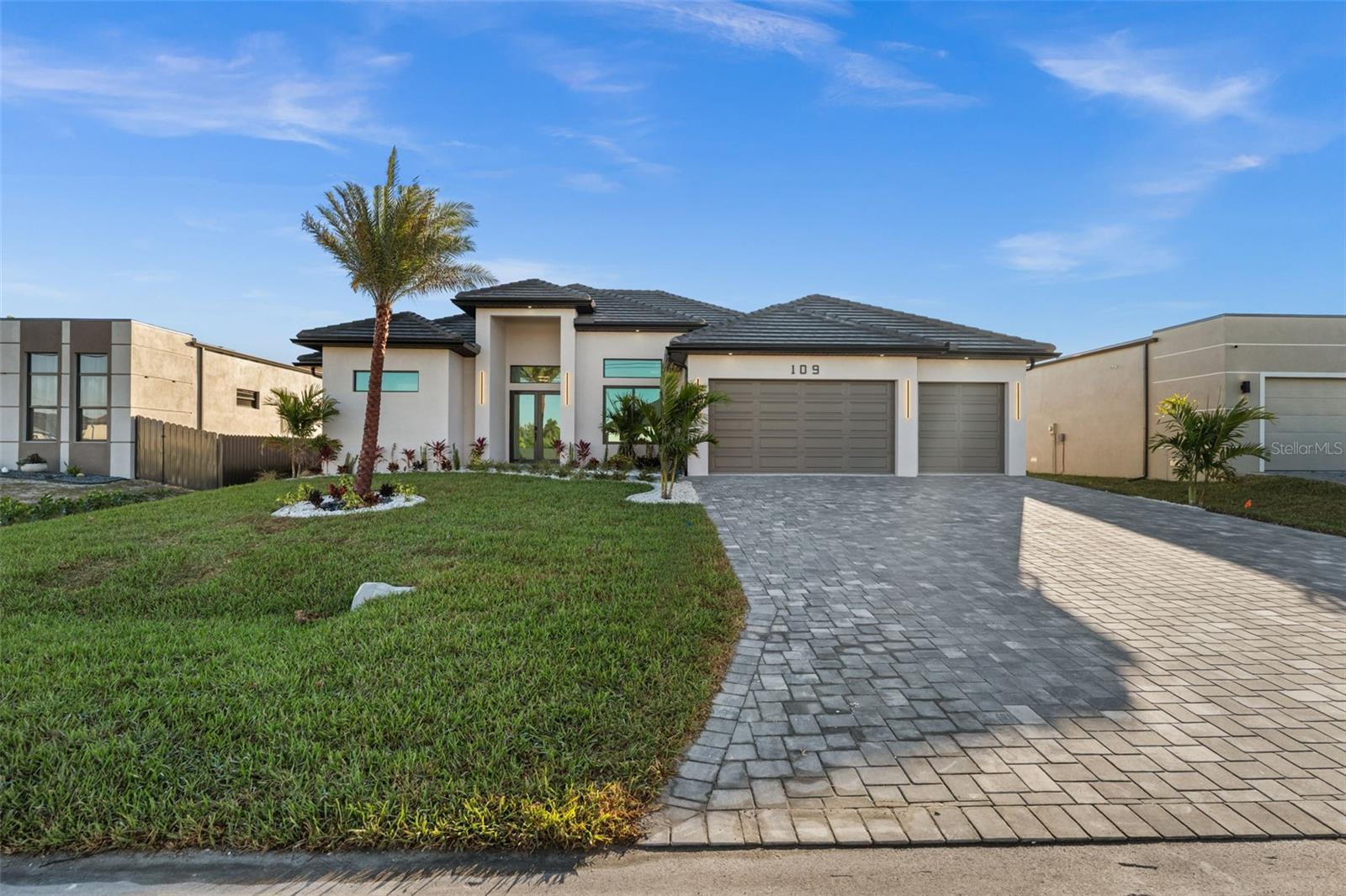 Single Family Residence em CAPE CORAL, FL - Daniel Dourado