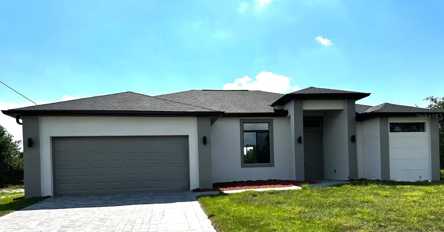 Single Family Residence in LEHIGH ACRES, FL - Daniel Dourado