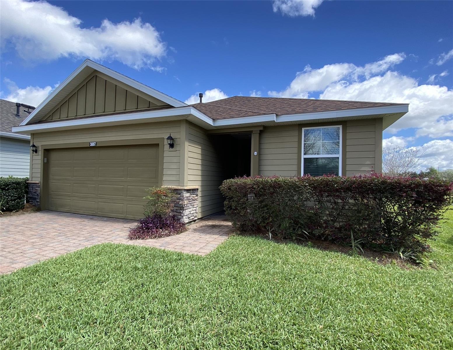 Single Family Residence in OCALA, FL - Daniel Dourado